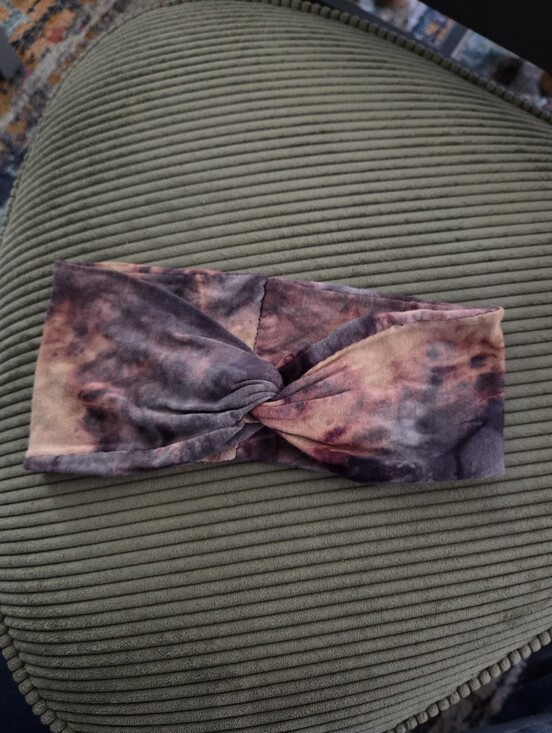 Free People Accessories - FREE PEOPLE Tie-Dye Knotted Headband in Purple and Pink